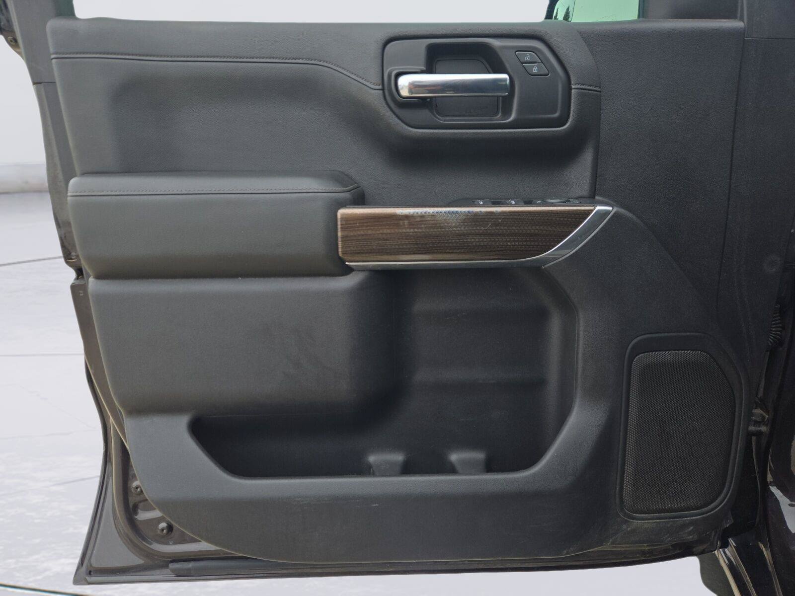 Used 2020 Chevrolet Silverado 1500 LT w/ Texas Edition RWD image 12