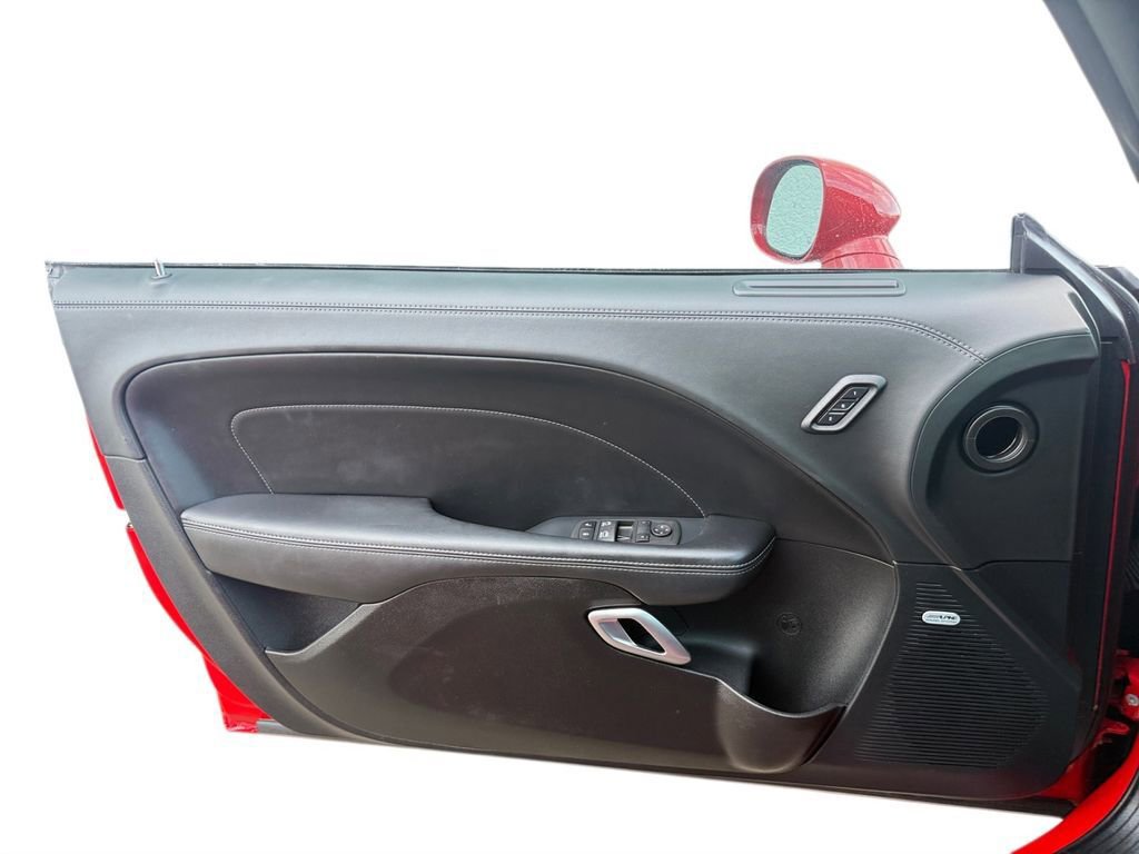 Used 2022 Dodge Challenger R/T w/ Plus Package image 17