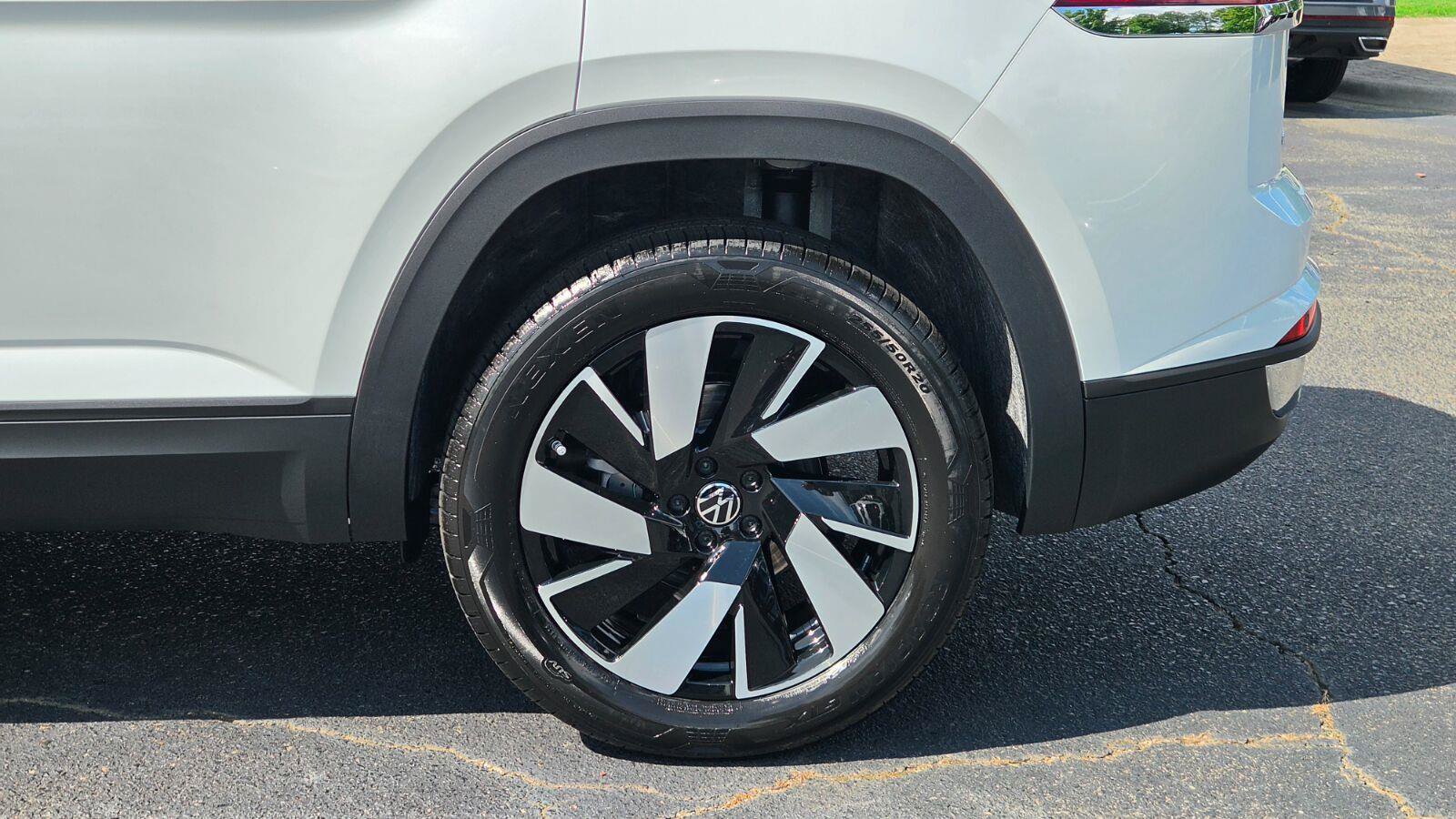 New 2026 Volkswagen Atlas Cross Sport SE AWD/4WD image 15