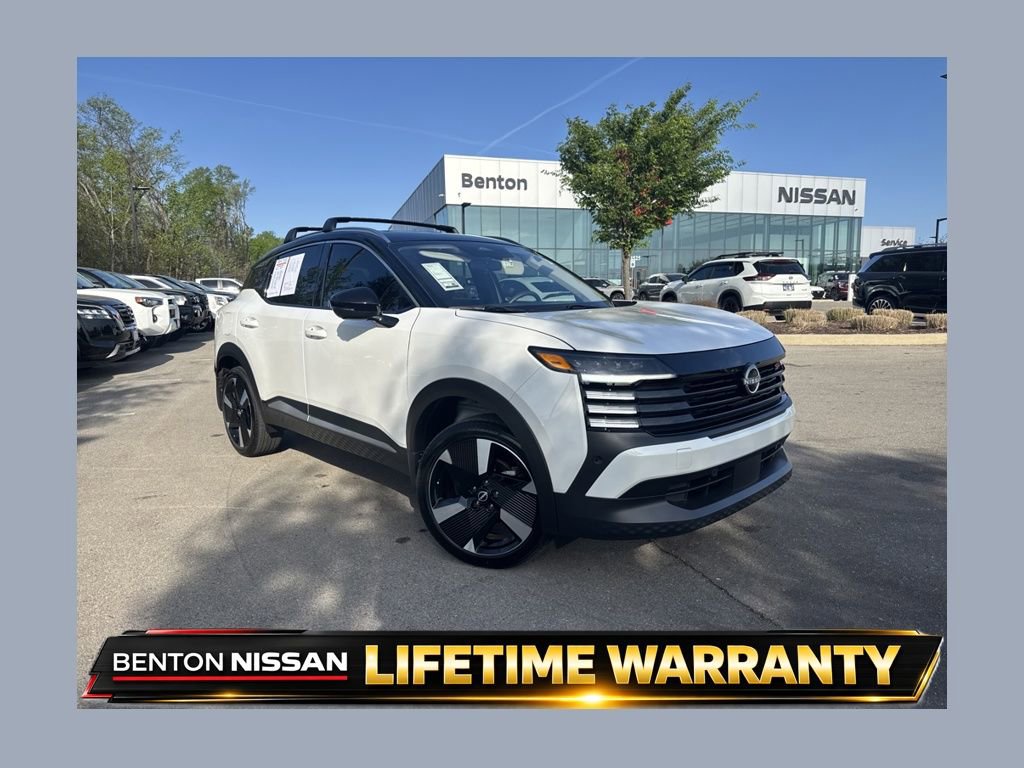 Used 2025 Nissan Kicks SR w/ SR Premium Package image 1