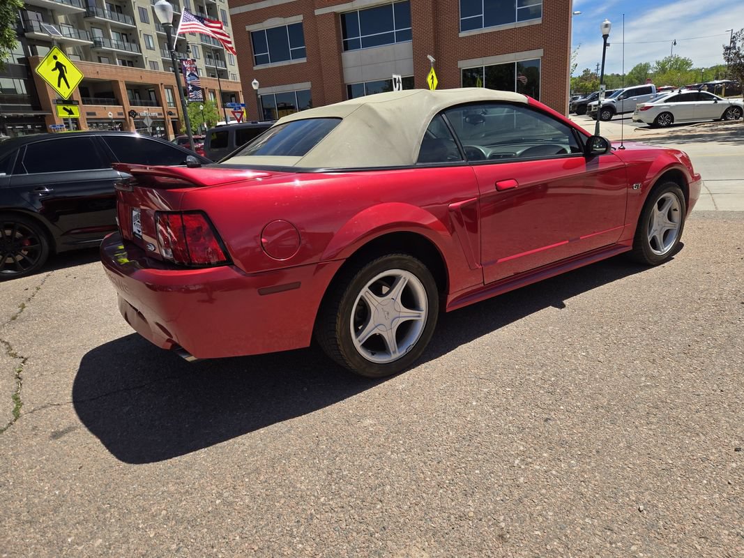 Used 2000 Ford Mustang GT RWD image 10