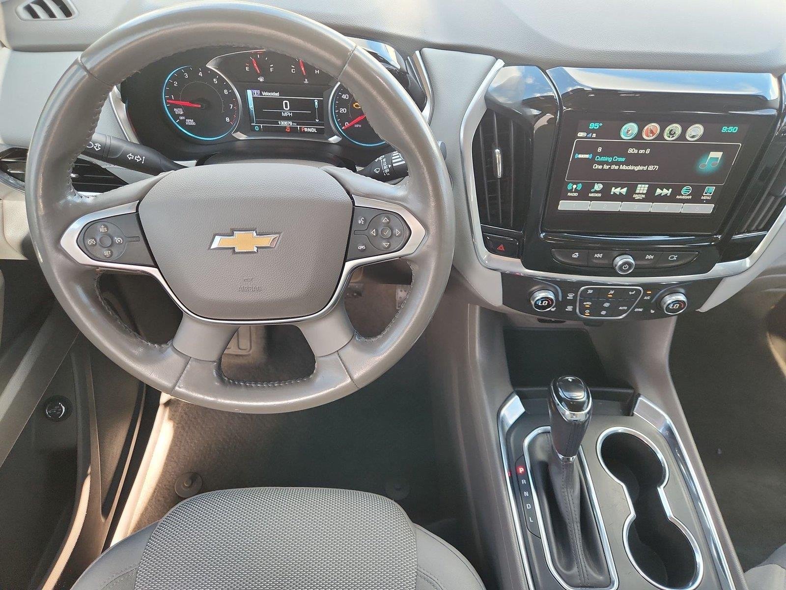 Used 2018 Chevrolet Traverse LT FWD image 11