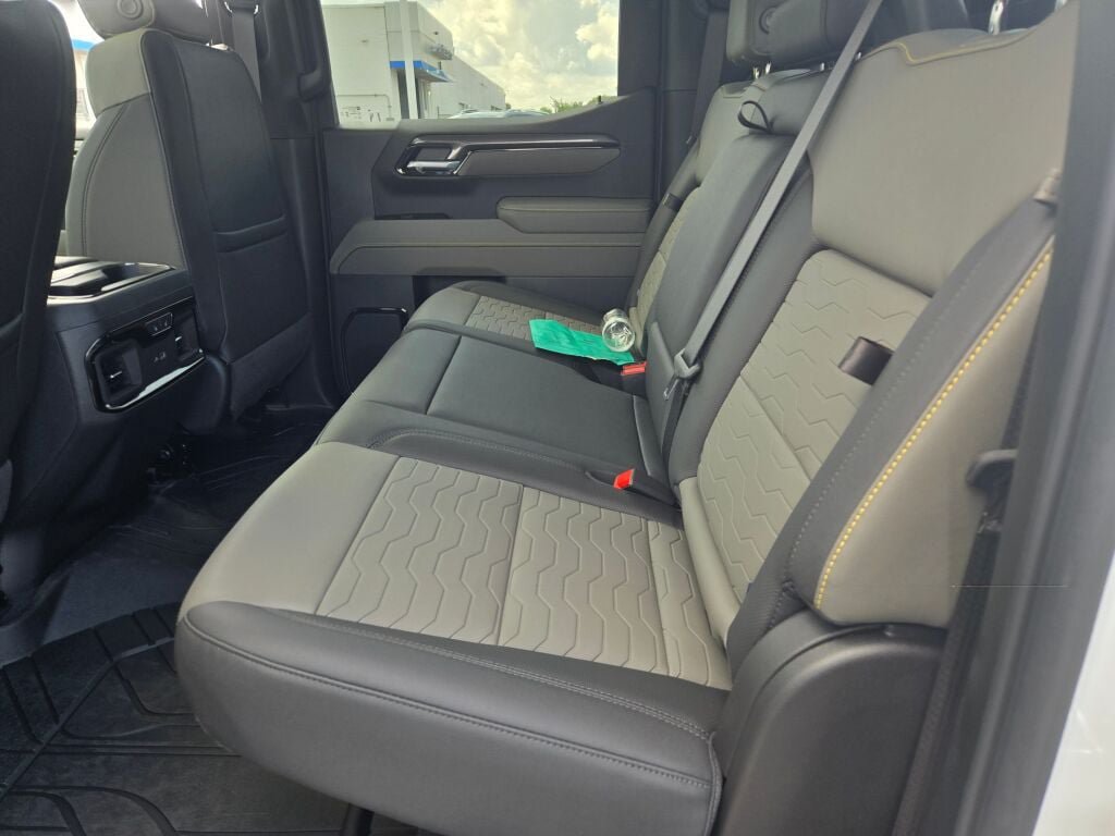 New 2026 Chevrolet Silverado 1500 ZR2 AWD/4WD image 17