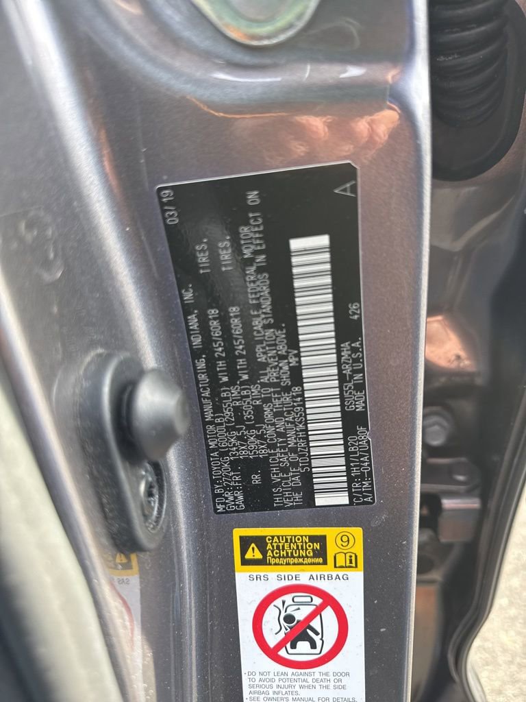 Used 2019 Toyota Highlander XLE image 40