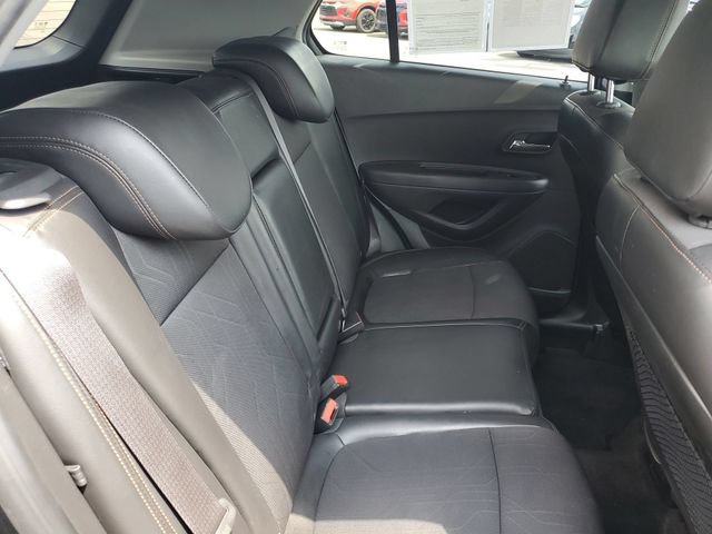 Used 2018 Chevrolet Trax LT w/ LT Convenience Package FWD image 24