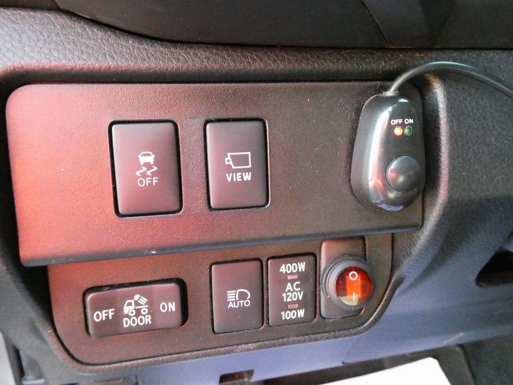 Used 2023 Toyota Tacoma TRD Off-Road w/ TRD Premium Off Road Package AWD/4WD image 27