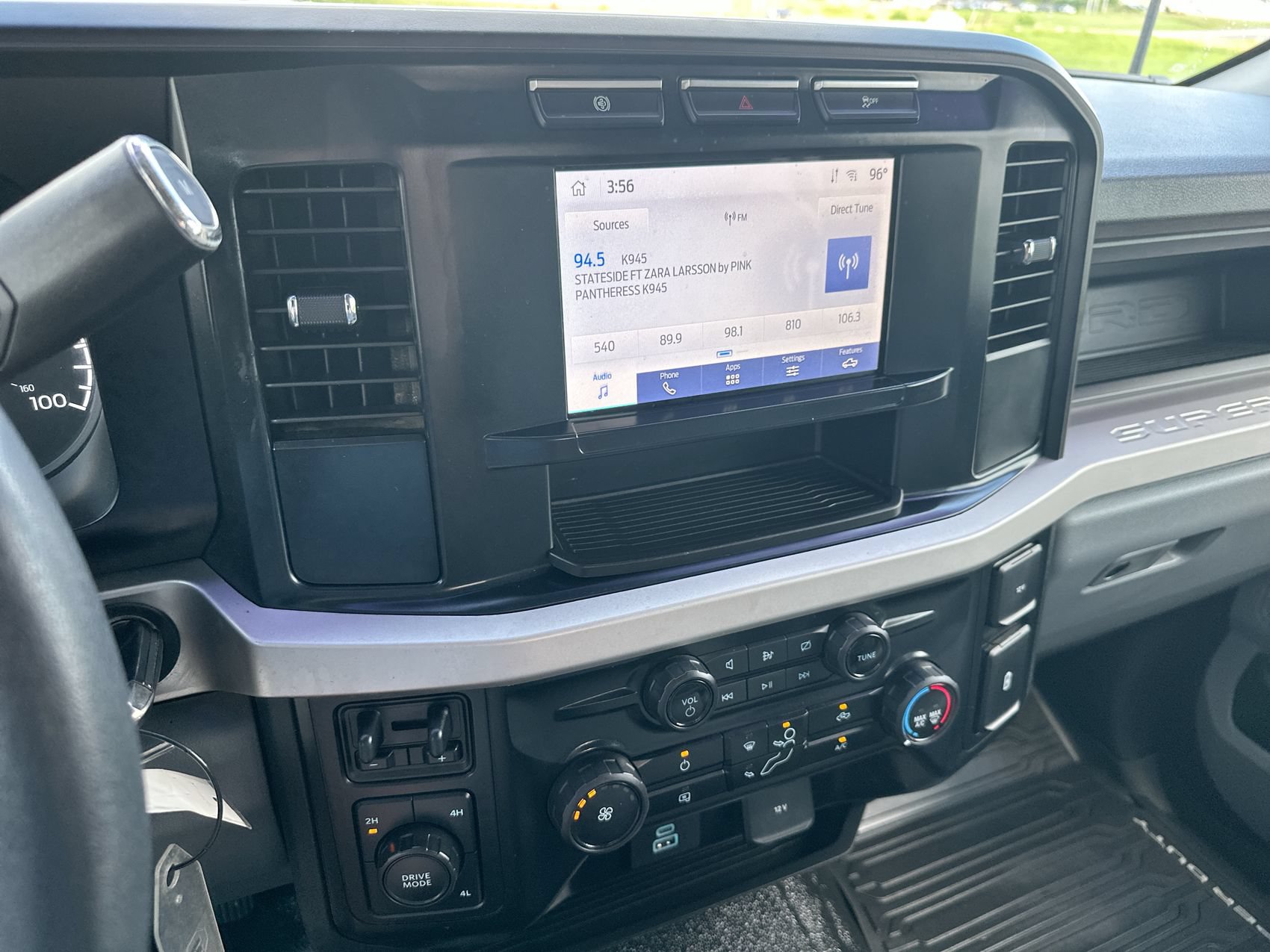Used 2024 Ford F550 4x4 Crew Cab Super Duty image 16