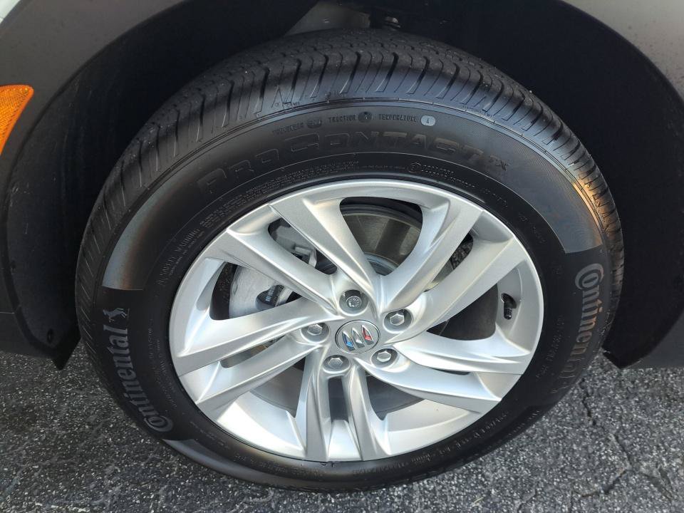Used 2026 Buick Envista Preferred FWD image 22