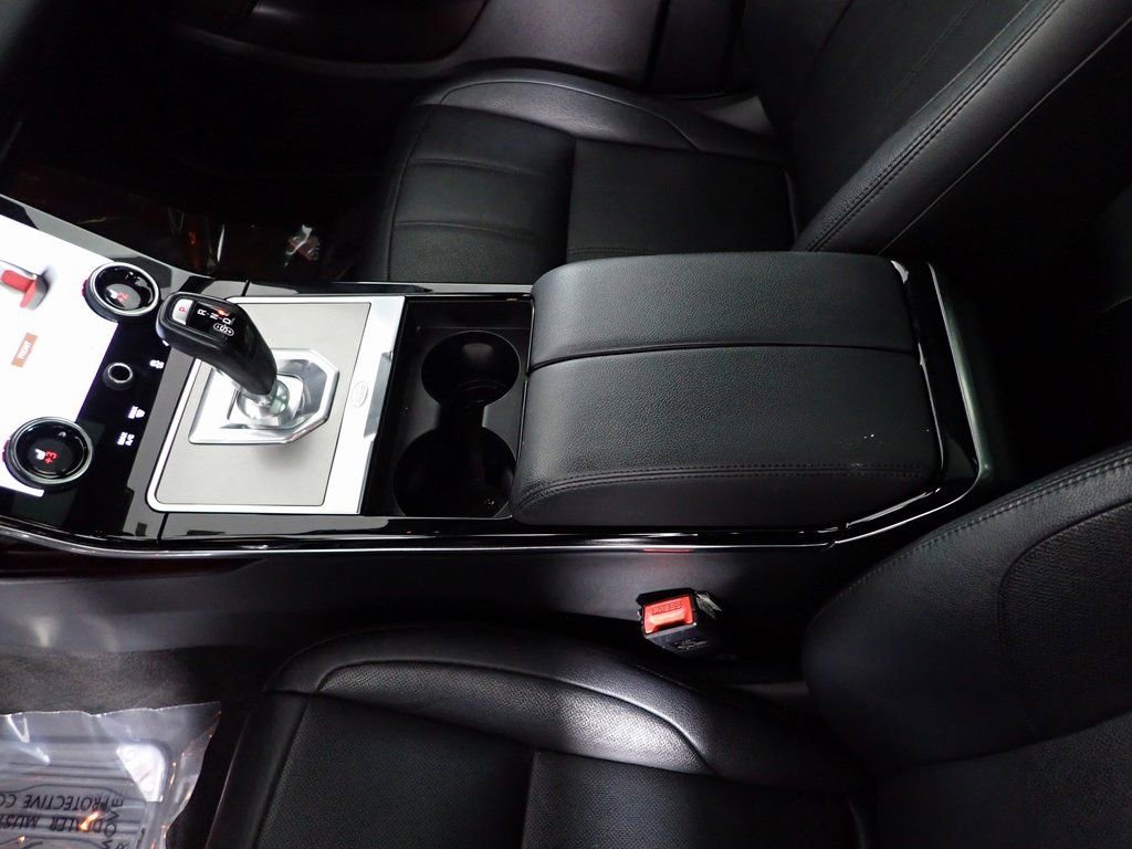 Used 2022 Land Rover Range Rover Evoque SE image 30