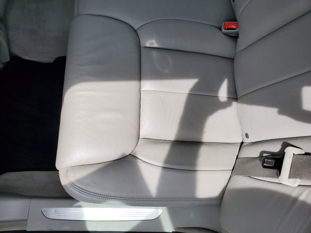 Used 2011 Cadillac DTS Premium FWD image 27