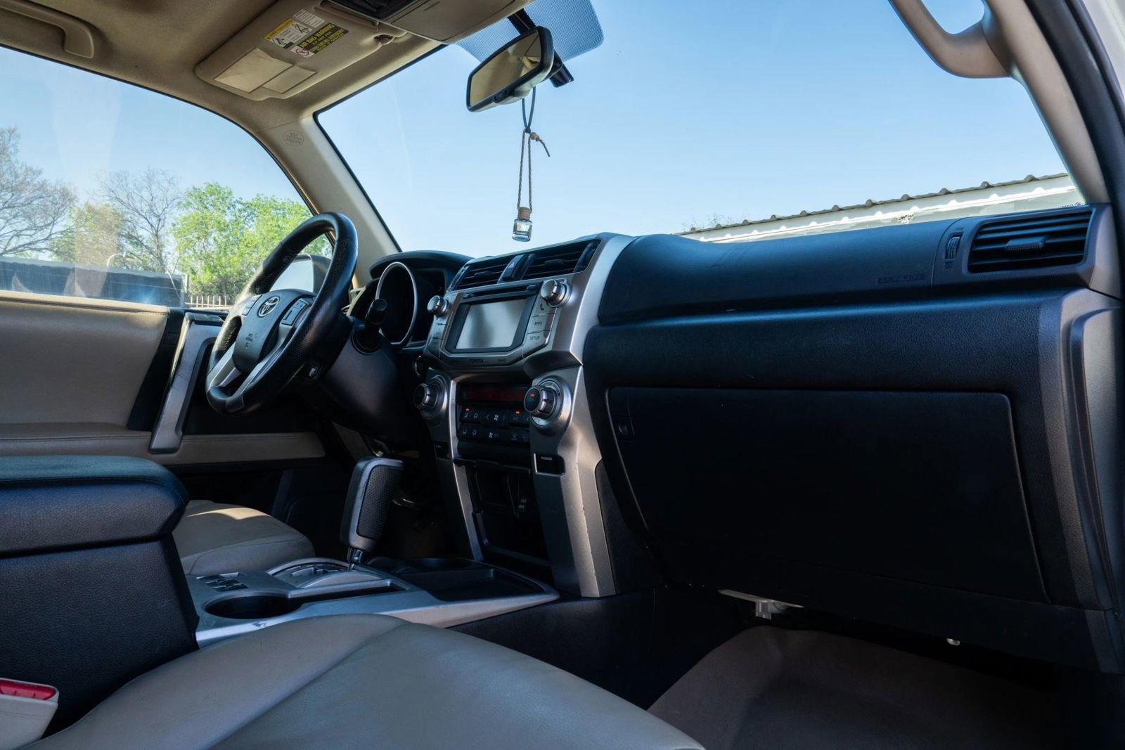 Used 2013 Toyota 4Runner Limited image 25