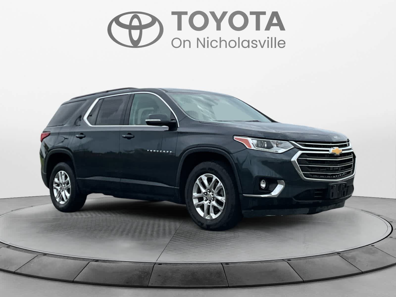 Used 2019 Chevrolet Traverse LT FWD image 7