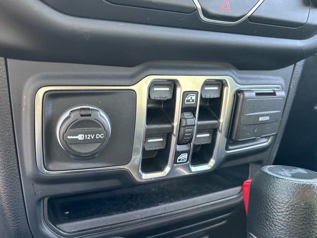 Used 2020 Jeep Wrangler Unlimited Sport image 27