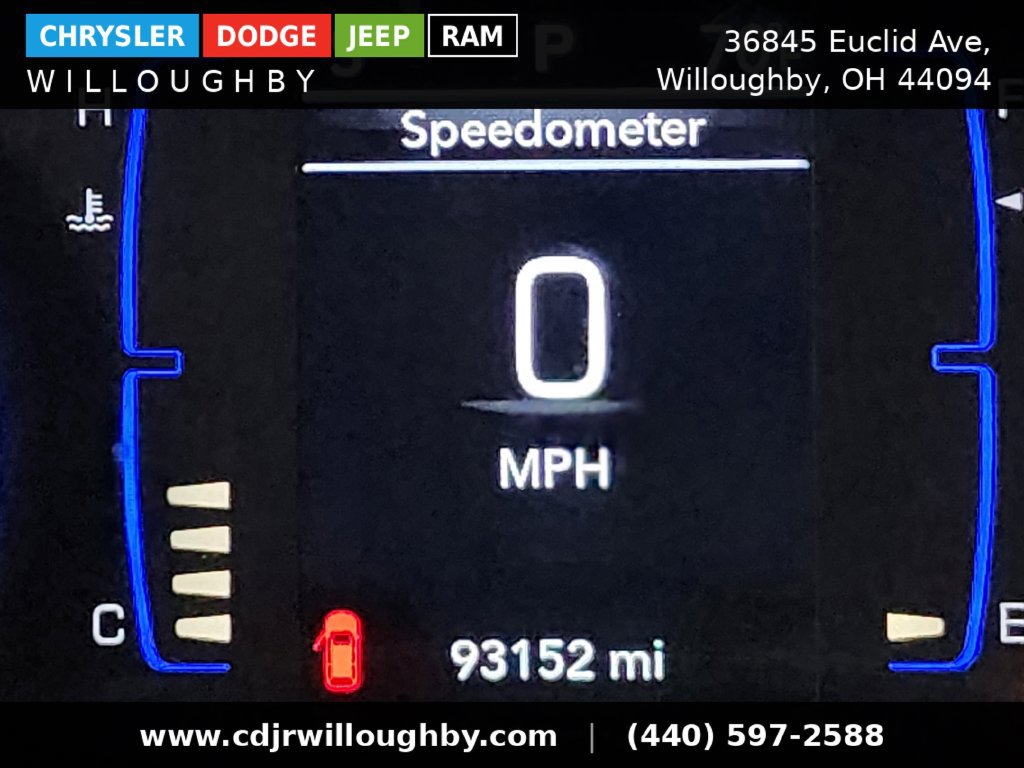Used 2023 Chrysler Voyager LX FWD image 19