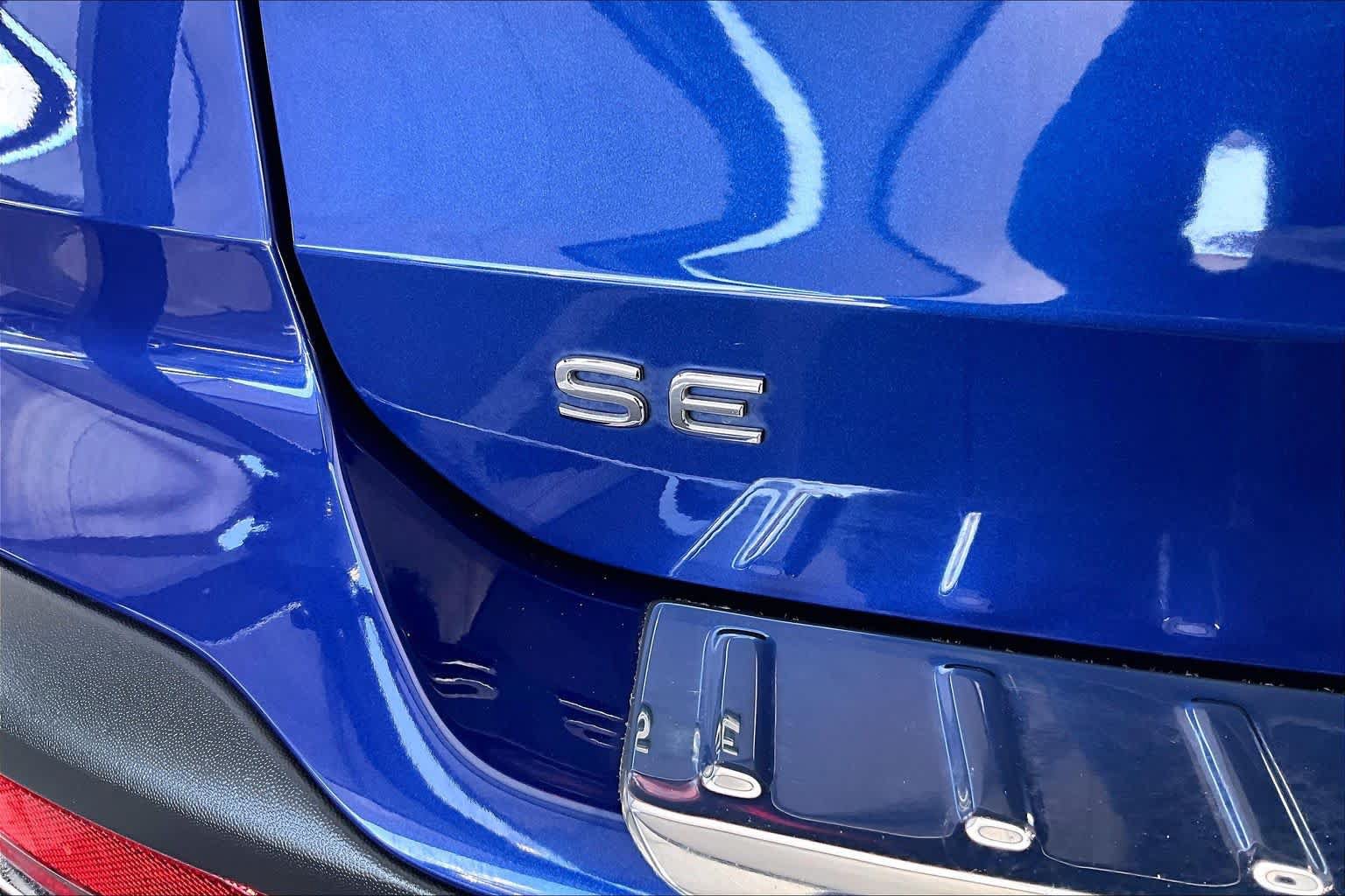 Certified 2023 Volkswagen Taos SE FWD image 10