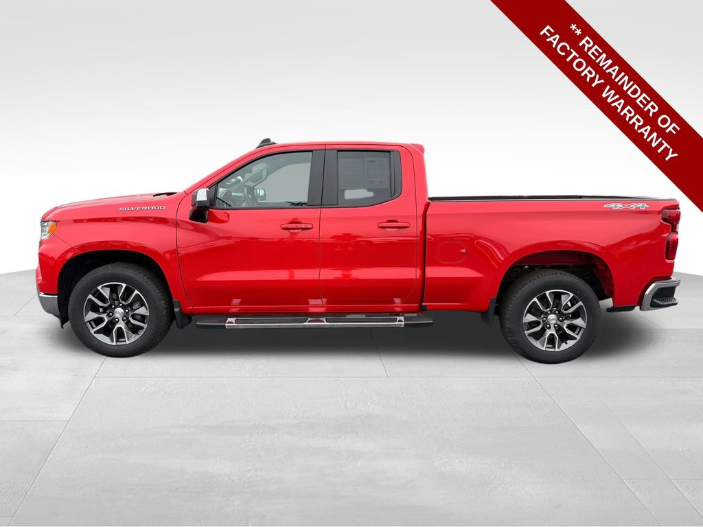 Used 2023 Chevrolet Silverado 1500 LT AWD/4WD image 2