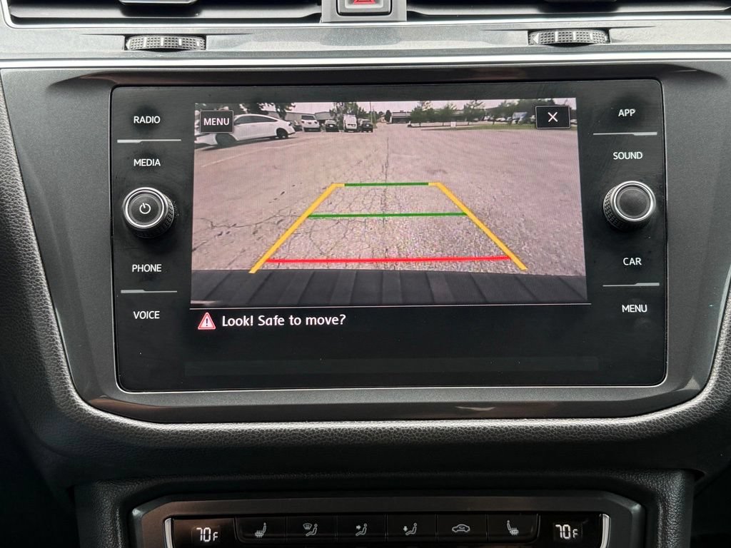 Used 2020 Volkswagen Tiguan SE FWD image 34