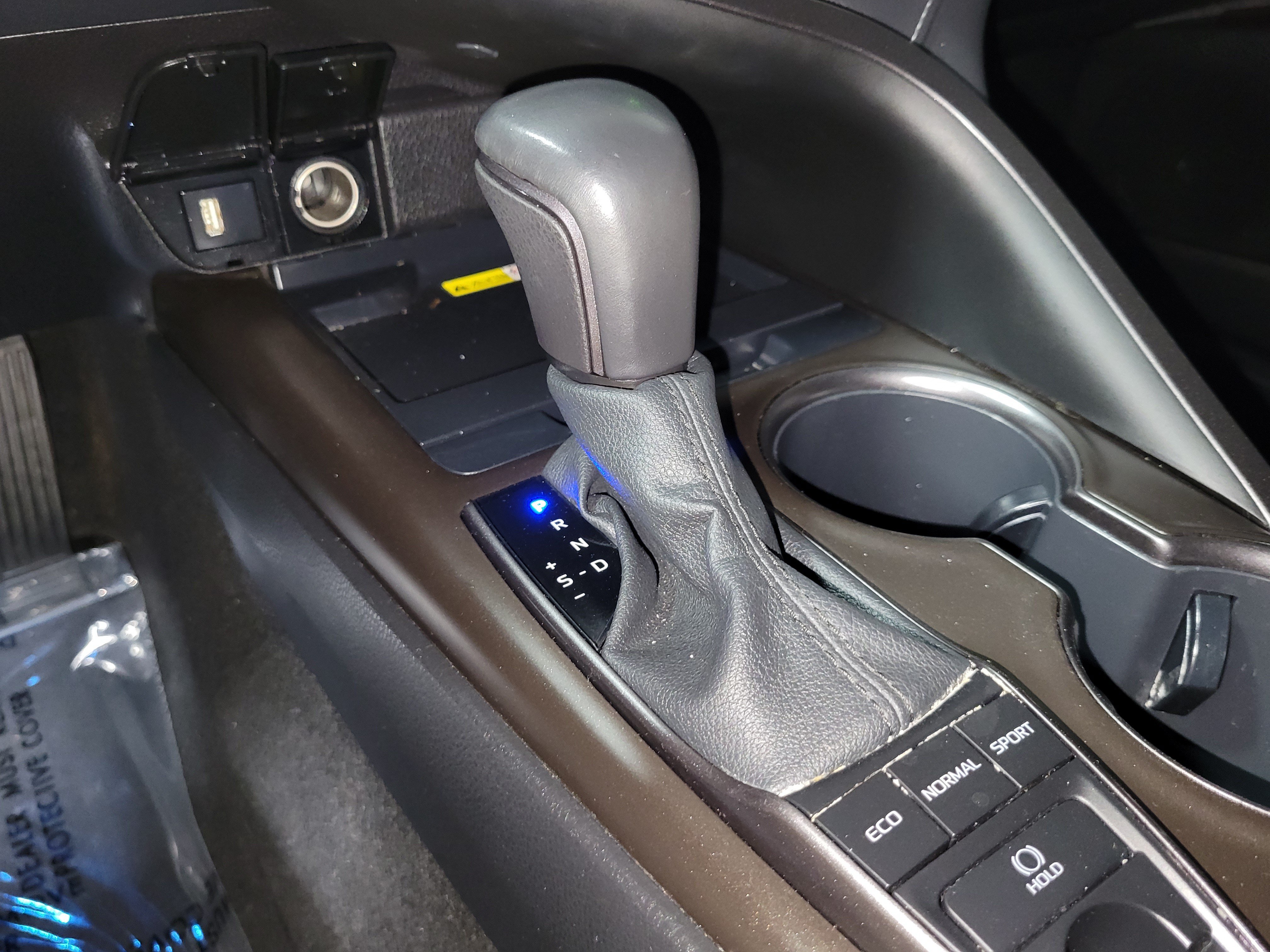 Used 2022 Toyota Camry XSE FWD image 30