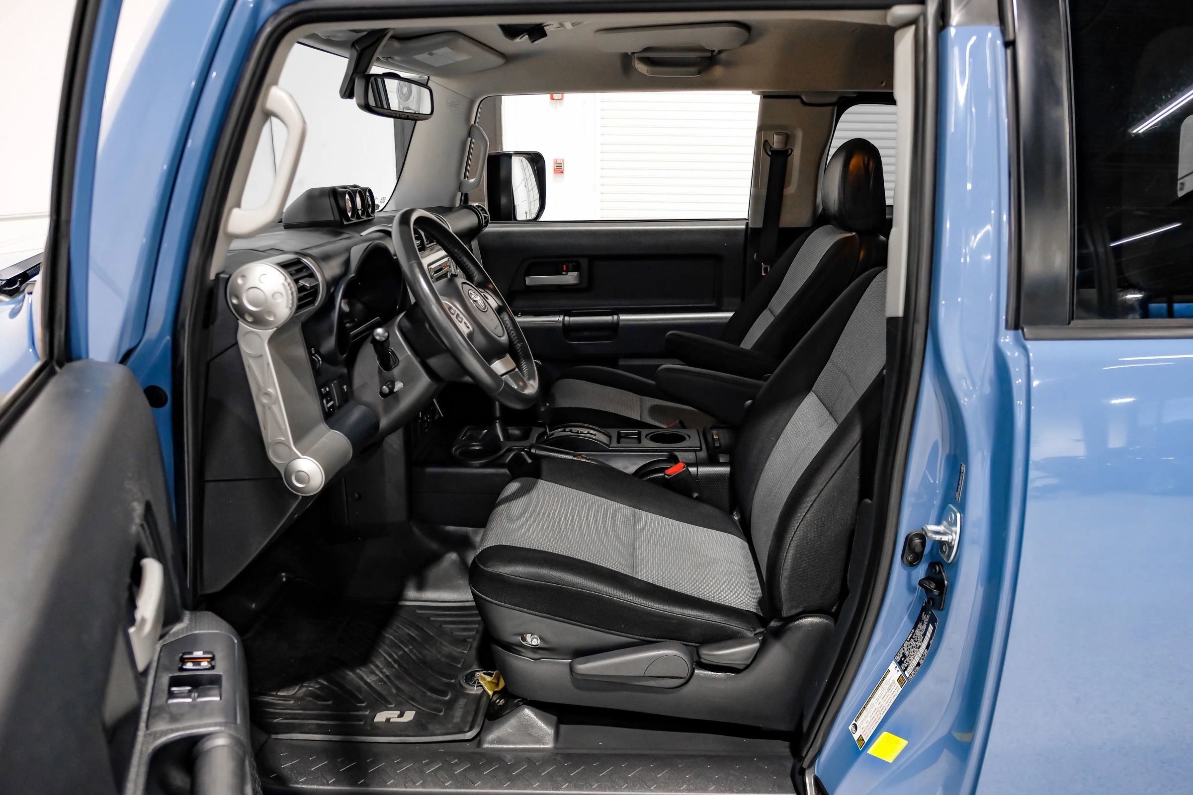 Used 2014 Toyota FJ Cruiser 4WD w/ Trail Teams Ultimate Edition image 19