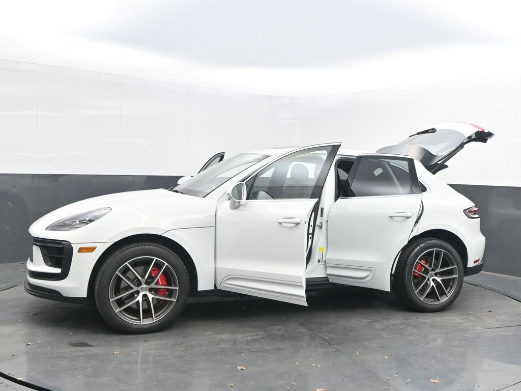 Used 2023 Porsche Macan S image 45