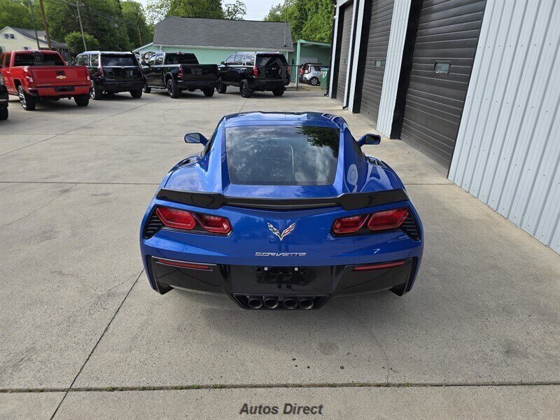 Used 2019 Chevrolet Corvette Stingray Coupe w/ 1LT RWD image 11