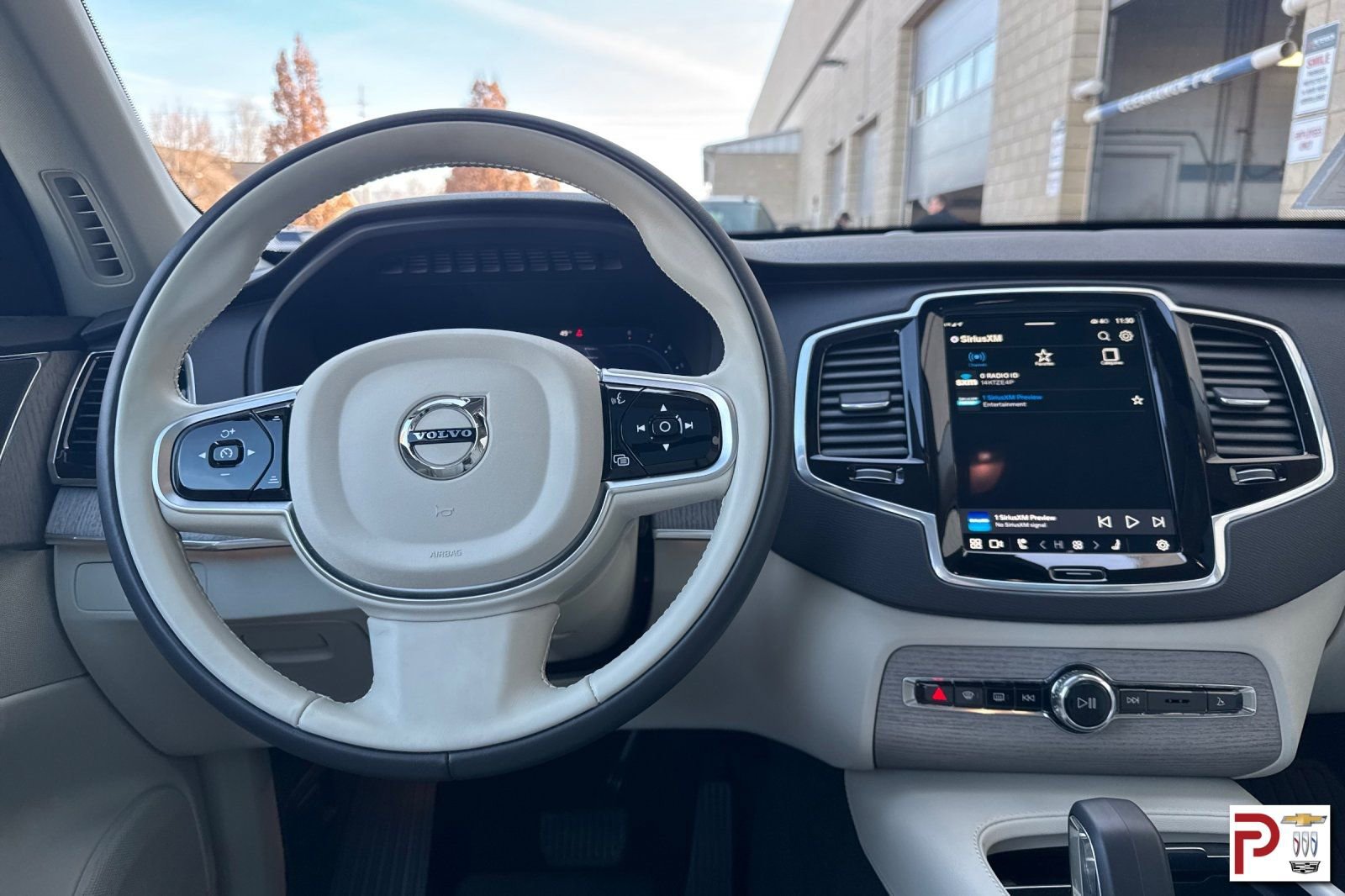 Used 2025 Volvo XC90 B6 Plus w/ Protection Package Premier image 17