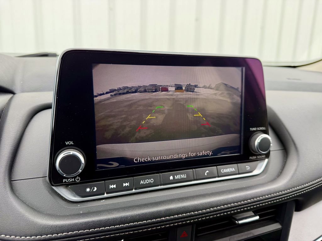 Used 2024 Nissan Rogue SV image 27