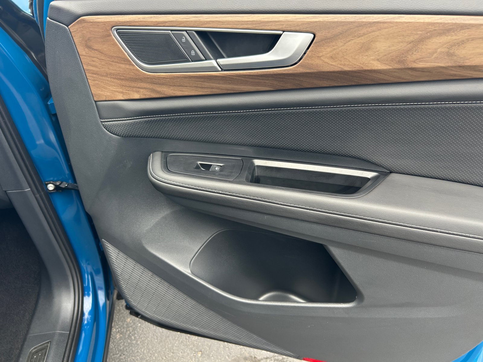 Certified 2026 Volkswagen Atlas SE FWD image 17
