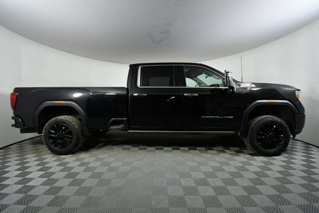 Used 2021 GMC Sierra 3500 Denali w/ Denali Black Diamond Edition image 15
