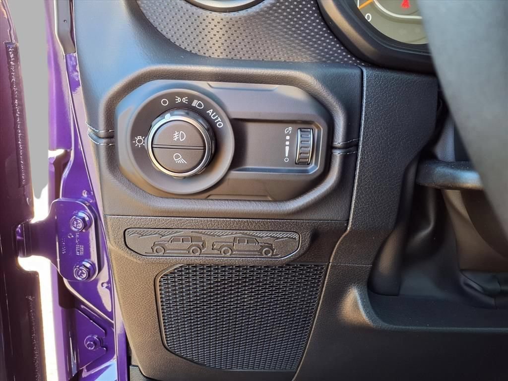 New 2026 Jeep Gladiator Rubicon AWD/4WD image 19