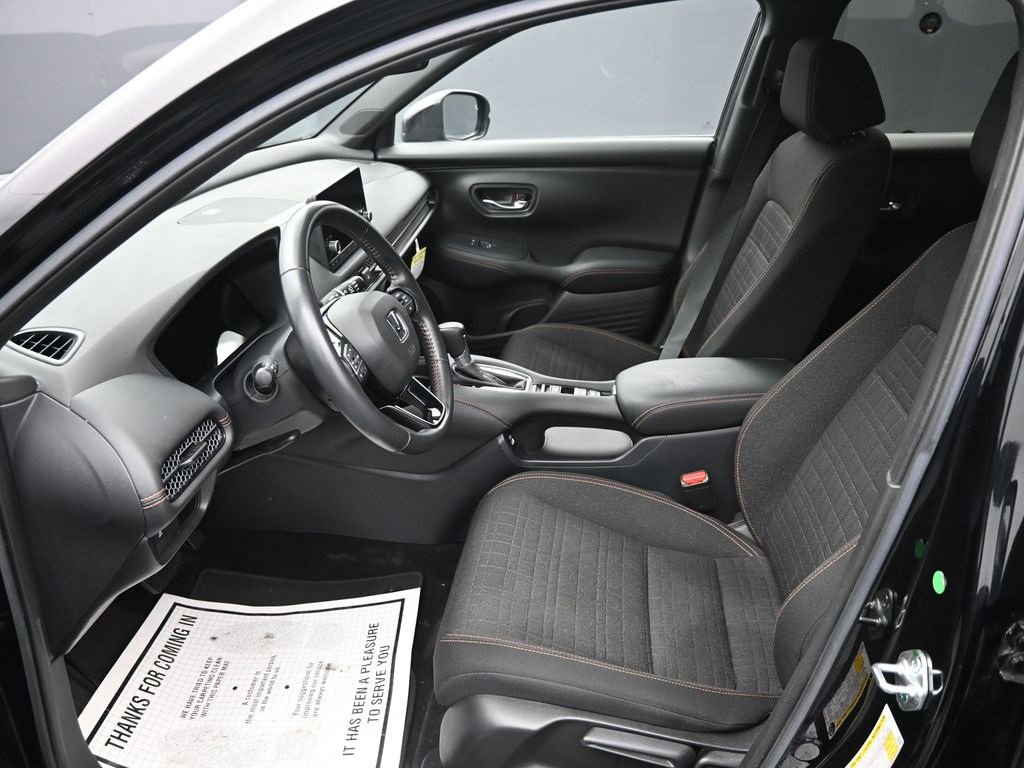 Used 2023 Honda HR-V Sport image 11