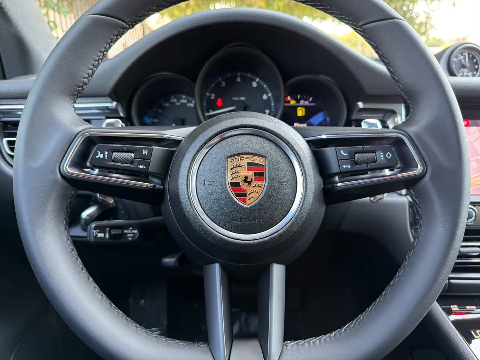 New 2026 Porsche Macan AWD/4WD image 25