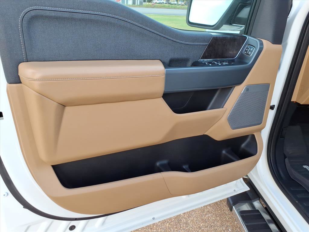 Used 2021 Ford F150 Lariat w/ Max Trailer Tow Package image 12