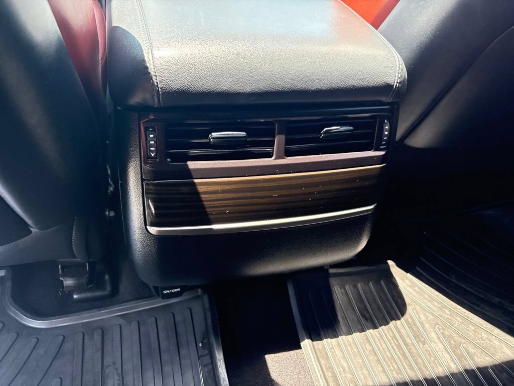 Used 2021 Lexus LX 570 4WD w/ Sport Package image 19