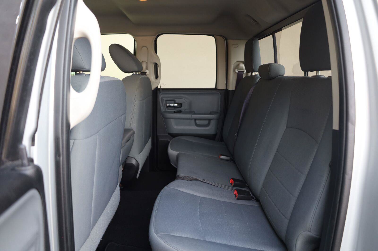 Used 2015 RAM 1500 Classic SLT RWD image 19