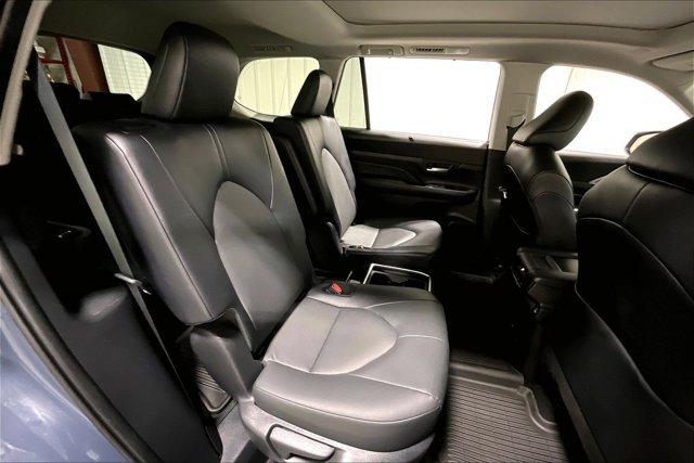 Certified 2025 Toyota Grand Highlander AWD image 28