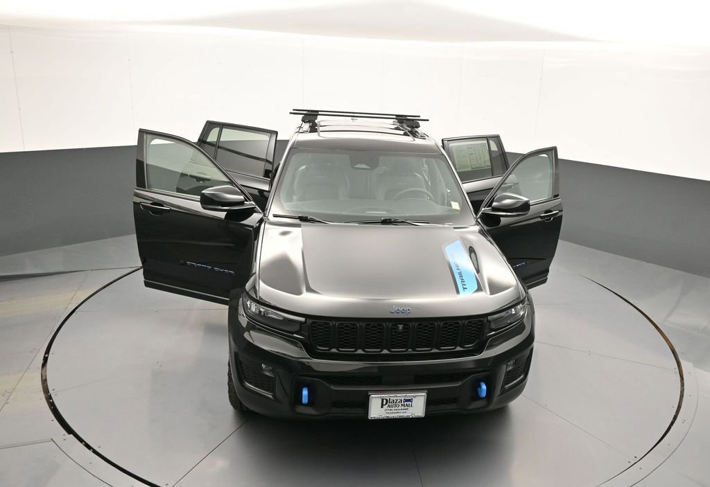 Used 2024 Jeep Grand Cherokee Trailhawk image 47