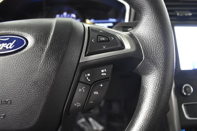 Used 2020 Ford Fusion SE FWD image 16