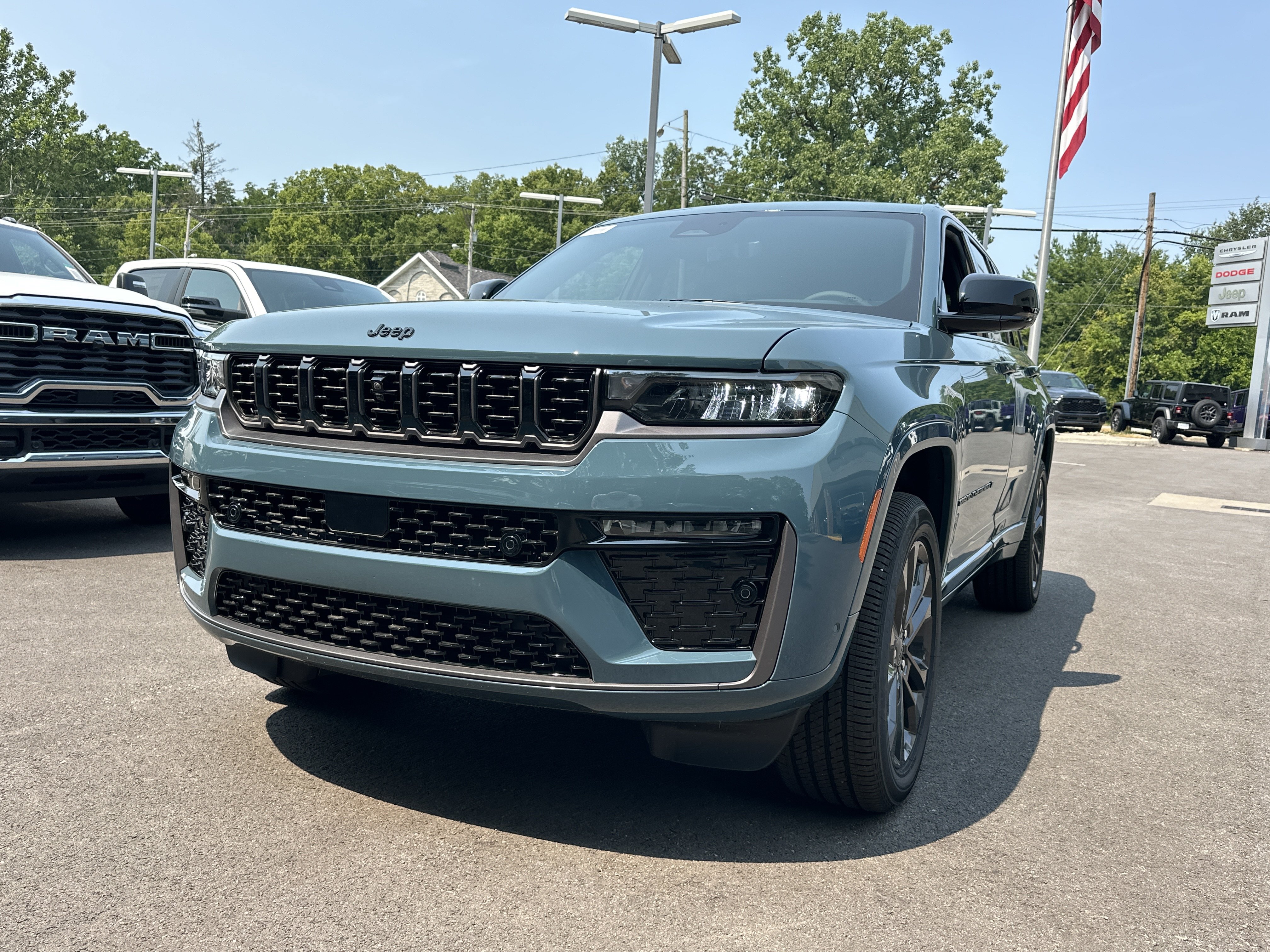 New 2026 Jeep Grand Cherokee Limited AWD/4WD image 20