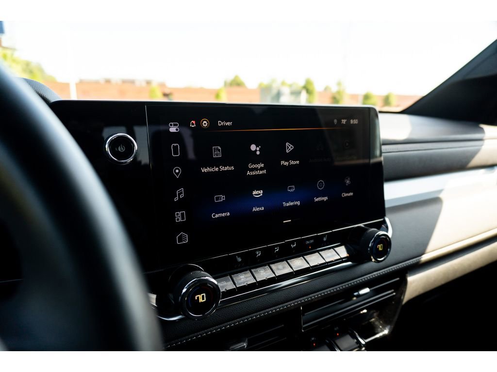 Used 2023 Chevrolet Colorado LT w/ LT Convenience Package II RWD image 22