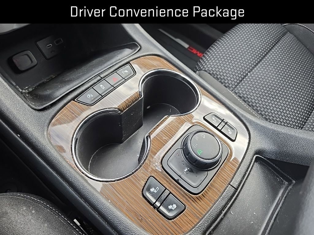 Certified 2023 GMC Acadia SLE w/ Driver Convenience Package image 16