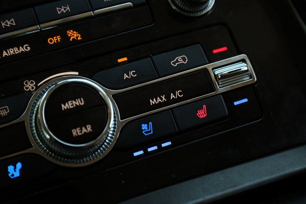 Used 2023 Lincoln Navigator Reserve AWD/4WD image 18