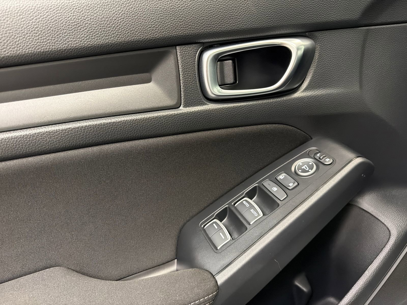 Used 2024 Honda Civic Sport image 29