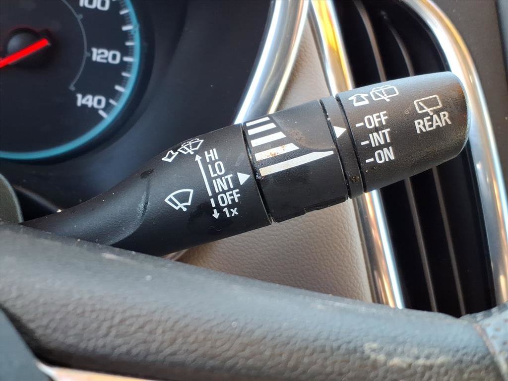 Used 2019 Chevrolet Equinox LS w/ LS Convenience Package image 23