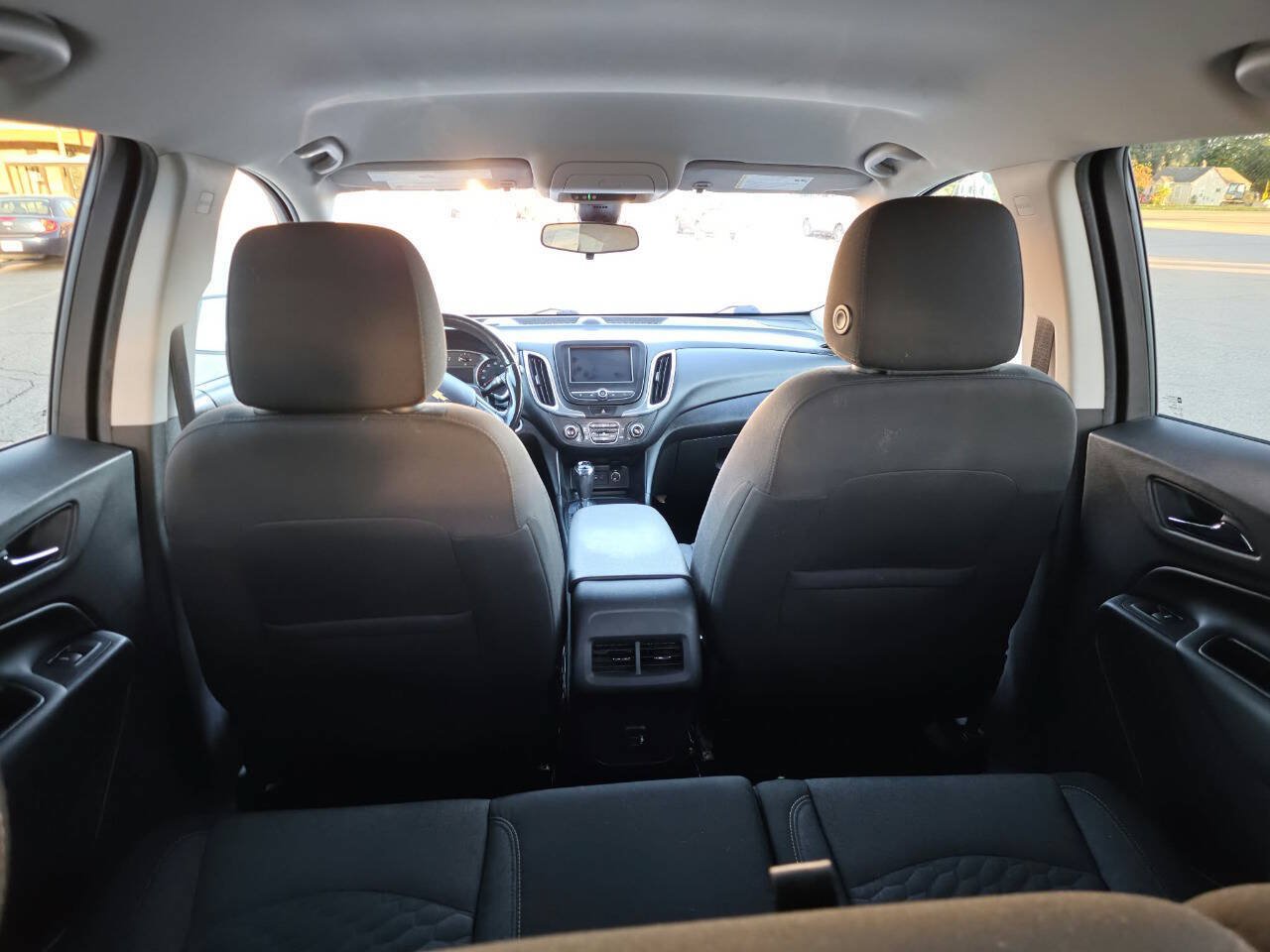 Used 2019 Chevrolet Equinox LT w/ Driver Convenience Package FWD image 16