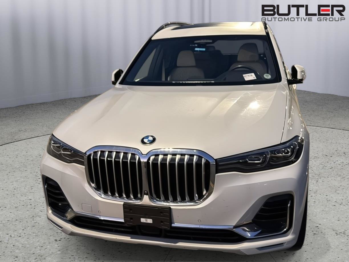 Used 2022 BMW X7 xDrive40i w/ Executive Package AWD/4WD image 3
