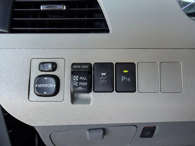 Used 2014 Toyota Sienna XLE FWD image 24