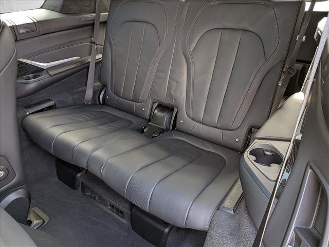 Used 2020 BMW X7 xDrive40i w/ M Sport Package AWD/4WD image 20