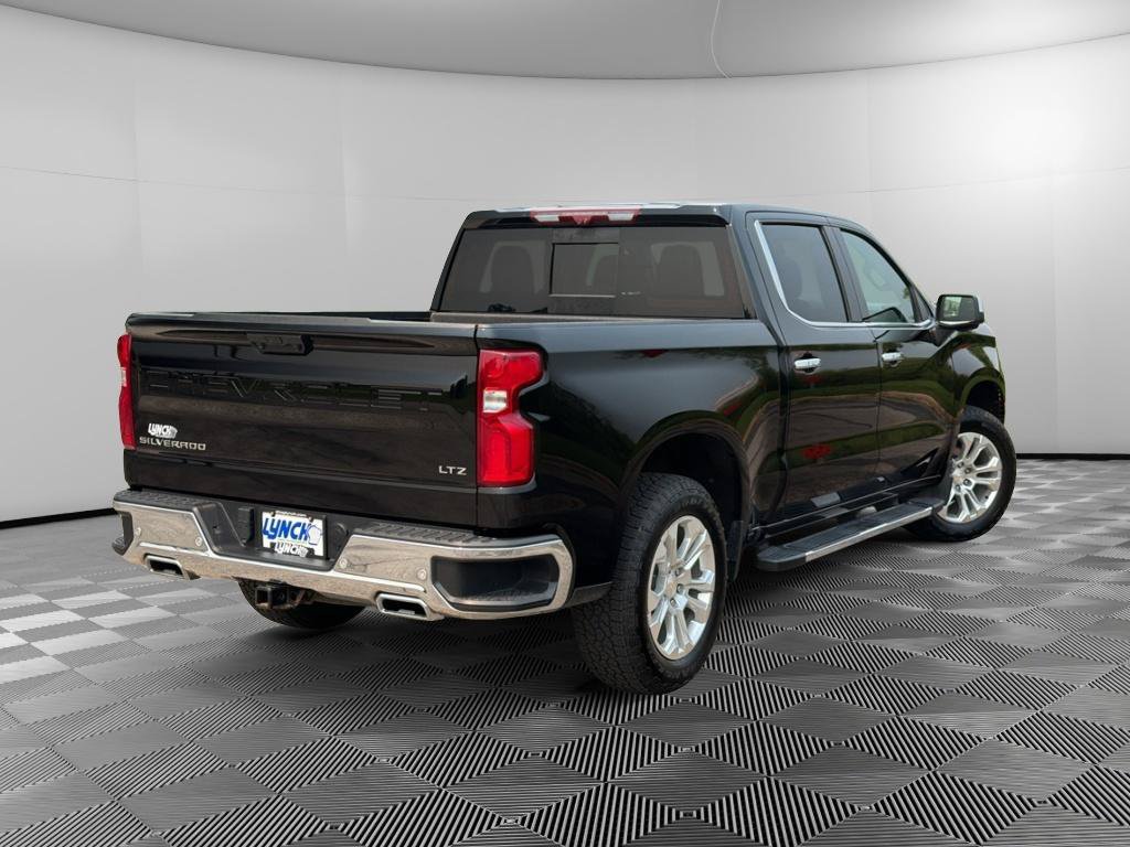 Used 2023 Chevrolet Silverado 1500 LTZ w/ Technology Package AWD/4WD image 4