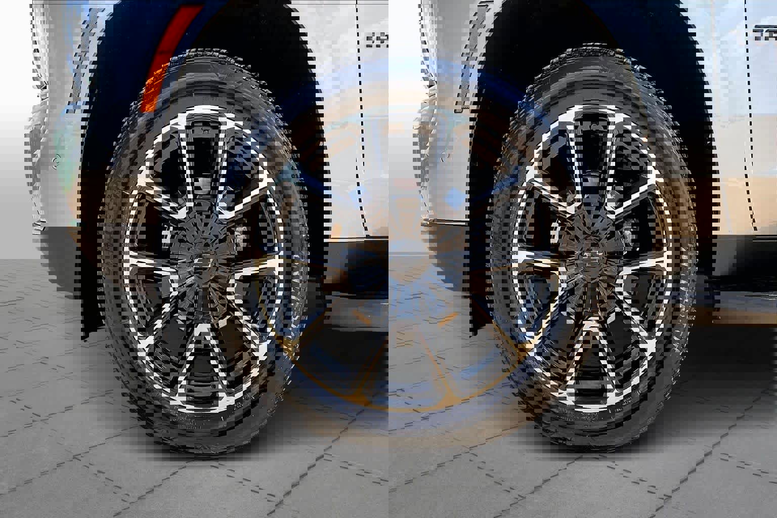 Used 2025 Chevrolet Tahoe RST w/ Comfort Package AWD/4WD image 11